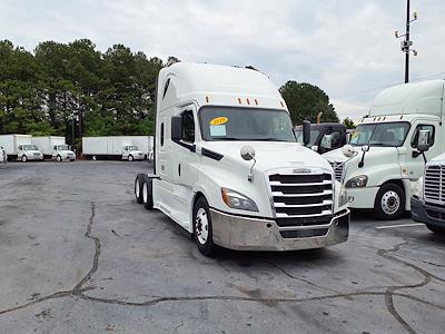 Used 2019 Freightliner Cascadia Sleeper Cab 6x4, Semi Truck for sale #821007 - photo 1