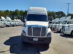 Used 2019 Freightliner Cascadia Sleeper Cab 6x4, Semi Truck for sale #862517 - photo 3