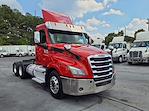 Used 2019 Freightliner Cascadia Day Cab 6x4, Semi Truck for sale #875393 - photo 1