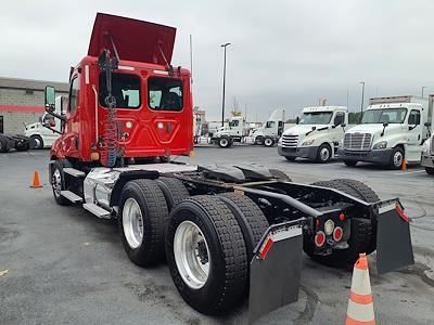 Used 2019 Freightliner Cascadia Day Cab 6x4, Semi Truck for sale #875396 - photo 2