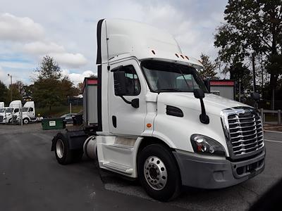 Used 2018 Freightliner Cascadia Day Cab 4x2, Semi Truck for sale #221545 - photo 1