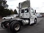 Used 2018 Freightliner Cascadia Day Cab 4x2, Semi Truck for sale #221548 - photo 5