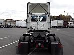 Used 2018 Freightliner Cascadia Day Cab 4x2, Semi Truck for sale #221548 - photo 6