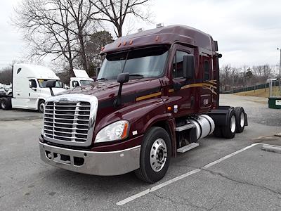 Used 2015 Freightliner Cascadia Sleeper Cab 6x4, Semi Truck for sale #325187 - photo 1