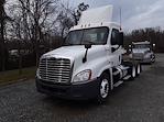 Used 2015 Freightliner Cascadia Day Cab 6x4, Semi Truck for sale #325420 - photo 1