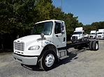 Used 2015 Freightliner M2 106 4x2, 24' Cab Chassis for sale #583976 - photo 2