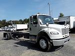 Used 2015 Freightliner M2 106 4x2, 24' Cab Chassis for sale #583976 - photo 1