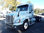 Used 2016 Freightliner Cascadia Day Cab 6x4, Semi Truck for sale #646112 - photo 1