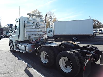 Used 2016 Freightliner Cascadia Day Cab 6x4, Semi Truck for sale #649677 - photo 2