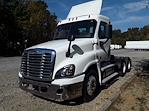 Used 2017 Freightliner Cascadia Day Cab 6x4, Semi Truck for sale #666925 - photo 1