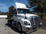 Used 2017 Freightliner Cascadia Day Cab 6x4, Semi Truck for sale #666925 - photo 4