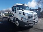Used 2017 Freightliner Cascadia Day Cab 6x4, Semi Truck for sale #668182 - photo 4