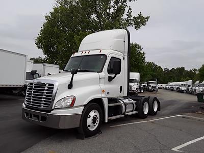 Used 2017 Freightliner Cascadia Day Cab 6x4, Semi Truck for sale #672014 - photo 1