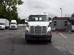 Used 2018 Freightliner Cascadia Day Cab 4x2, Semi Truck for sale #750430 - photo 3