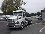 Used 2018 Freightliner Cascadia Day Cab 6x4, Semi Truck for sale #753887 - photo 1