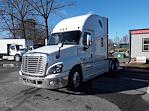 Used 2018 Freightliner Cascadia Sleeper Cab 6x4, Semi Truck for sale #754654 - photo 1