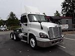 Used 2019 Freightliner Cascadia Day Cab 6x4, Semi Truck for sale #794912 - photo 4