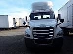 Used 2019 Freightliner Cascadia Day Cab 6x4, Semi Truck for sale #809758 - photo 2