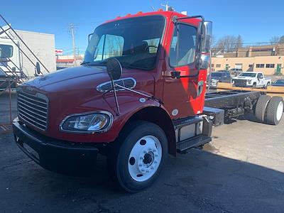Used 2016 Freightliner M2 106 Conventional Cab 6x2, Cab Chassis for sale #357823 - photo 1
