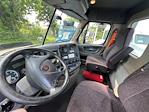 Used 2016 Freightliner Cascadia Day Cab 6x4, Semi Truck for sale #655639 - photo 7