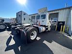 Used 2017 Freightliner Cascadia Day Cab 4x2, Semi Truck for sale #657373 - photo 5