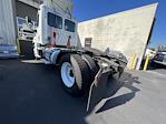 Used 2017 Freightliner Cascadia Day Cab 4x2, Semi Truck for sale #657373 - photo 2