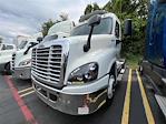 Used 2017 Freightliner Cascadia Day Cab 6x4, Semi Truck for sale #665231 - photo 1