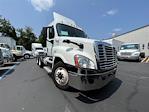 Used 2016 Freightliner Cascadia Day Cab 6x4, Semi Truck for sale #669860 - photo 4