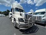 Used 2018 Freightliner Cascadia Day Cab 6x4, Semi Truck for sale #753935 - photo 4