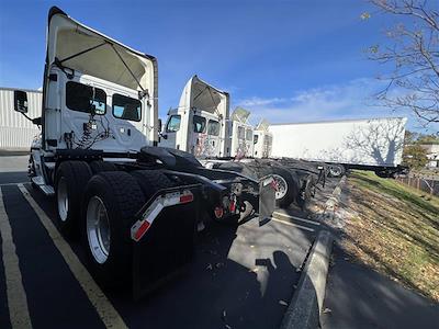 Used 2019 Freightliner Cascadia Day Cab 6x4, Semi Truck for sale #804487 - photo 2