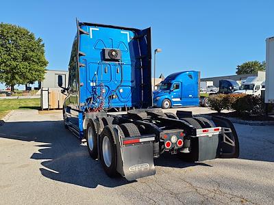 Used 2020 Freightliner Cascadia Sleeper Cab 6x4, Semi Truck for sale #245245 - photo 2