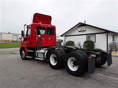 Used 2013 Freightliner Cascadia Day Cab 6x4, Semi Truck for sale #512495 - photo 2