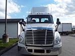 Used 2017 Freightliner Cascadia Day Cab 6x4, Semi Truck for sale #664259 - photo 3
