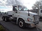 Used 2017 Freightliner Cascadia Day Cab 6x4, Semi Truck for sale #664259 - photo 4