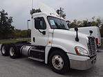 Used 2017 Freightliner Cascadia Day Cab 6x4, Semi Truck for sale #664261 - photo 4