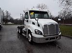 Used 2017 Freightliner Cascadia Day Cab 6x4, Semi Truck for sale #673624 - photo 4