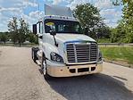 Used 2018 Freightliner Cascadia Day Cab 6x4, Semi Truck for sale #683798 - photo 5