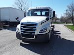 Used 2018 Freightliner Cascadia Day Cab 6x4, Semi Truck for sale #787882 - photo 1