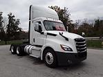 Used 2019 Freightliner Cascadia Day Cab 6x4, Semi Truck for sale #861912 - photo 4