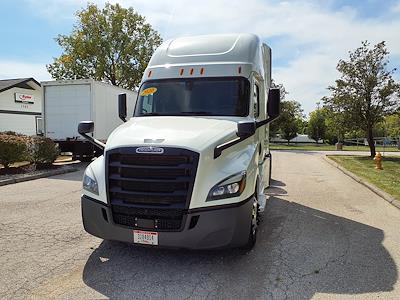 Used 2020 Freightliner Cascadia Sleeper Cab 6x4, Semi Truck for sale #875477 - photo 1