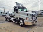 Used 2016 Freightliner Cascadia Day Cab 6x4, Semi Truck for sale #652734 - photo 4