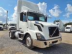 Used 2017 Volvo VNL 4x2, Semi Truck for sale #661542 - photo 3