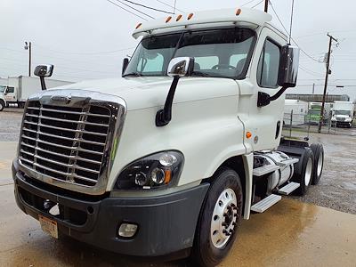 2017 Freightliner Cascadia Day Cab 6x4, Semi Truck for sale #671425 - photo 1