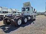 Used 2017 Freightliner Cascadia Day Cab 6x4, Semi Truck for sale #675801 - photo 5