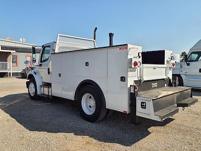 Used 2018 Freightliner M2 106 Conventional Cab 4x2, 11' Service Truck for sale #680929 - photo 2