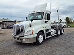 Used 2018 Freightliner Cascadia Day Cab 6x4, Semi Truck for sale #776615 - photo 3