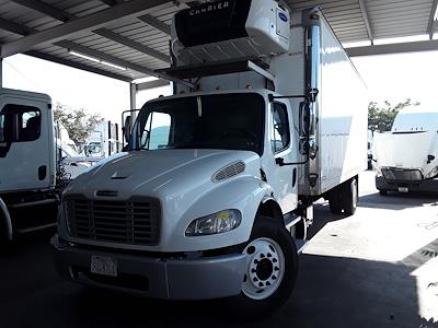 Used 2014 Freightliner M2 106 Day Cab 4x2, 26' Refrigerated Body for sale #537978 - photo 2