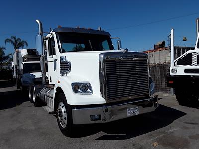 Used 2017 Freightliner Coronado SD122 Conventional Cab 6x4, Semi Truck for sale #678553 - photo 1