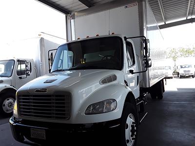 Used 2018 Freightliner M2 106 Conventional Cab 4x2, Box Truck for sale #748589 - photo 1
