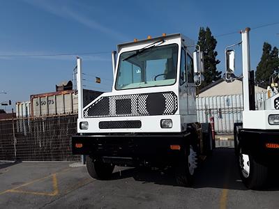 Used 2017 Capacity Sabre5 Single Cab 4x2, Yard Truck for sale #756083 - photo 1